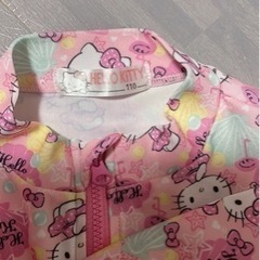 110センチ　キティちゃん　水着&ラッシュガードの画像