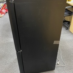  2018年製 Hisense ハイセンス/2ドア冷凍冷蔵庫 HR-G13A-BR ガラストップ ブラウン 134L の画像