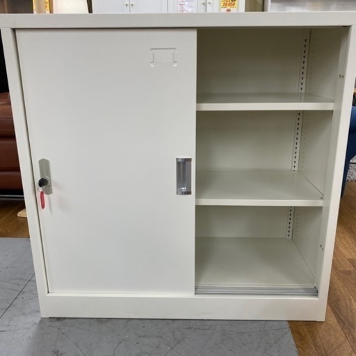 I587 ? オフィス用 スチール書庫 鍵付き 幅88㎝ 高さ88㎝ 奥行40㎝ ⭐ クリーニング済