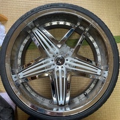 特価で出します！ジアンナ　22インチホイール　4本セットと中古タイヤもセットの画像