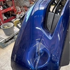 自動車の凹み、キズなど直します！！