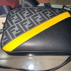 FENDIショルダーバック