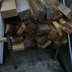 Ｂ級品木材なのでお得です。数量限定1セットだけです(*´∇｀*)色々使えそうです！！の画像