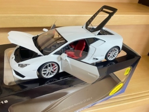 AUTOart 1/18 ランボルギーニ ウラカン ホワイト
