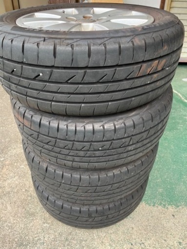 （取引中）中古　205/55/16 タイヤ４本