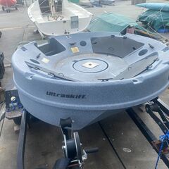 ボート　ULTRASKIFF360未使用 免許不要　2馬力エンジン付き 　トレーラ無しの画像