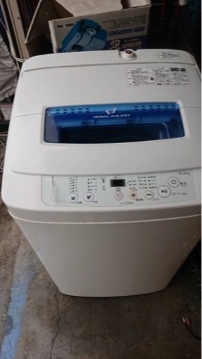Haier 全自動洗濯機　4.2キロ　2015年製　ホワイト　ハイアール