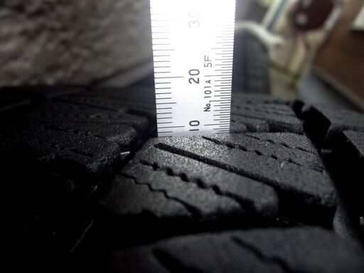 アルミ付き　スタッドレス　ブリヂストン　ブリザック　DM-Ｖ3　225/60R17