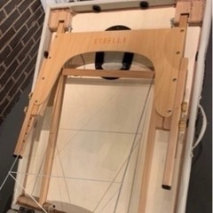 折りたたみ式マッサージベッドの画像