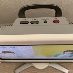 引取り限定　シャープAQUOS 液晶テレビ2007年製　白　の画像