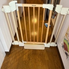 《取引中》リッチェル　ベビーゲートの画像