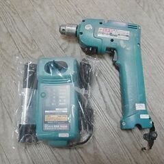 makita マキタ　電池ドライバードリル　6012HD　バッテ...