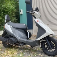 即乗り可！バックレスト外しました。SUZUKI アドレスv125g 乗ってますの画像