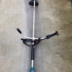 マキタ MUR142UD 充電式草刈機 14.4V