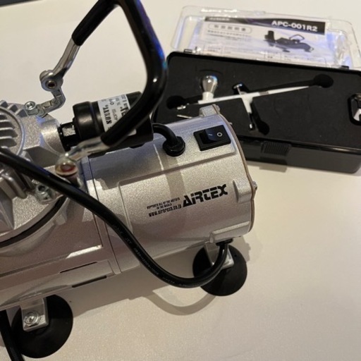 ★美品★エアテックス　APC-001R2 (箱有) コンプレッサー APC001R2 | 鉄道模型・プラモデル・ラジコン