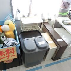 棚、ゴミ箱などなど無料です。