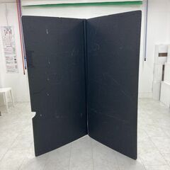 【差し上げます】ジャンク品・白黒カポック 発泡スチロール 写真撮影機材 フォトスタジオ  撮影スタジオ 人物撮影・ポートレート撮影・動画撮影・メイク・自撮り撮影・他撮り撮影・tiktok撮影・youtube撮影・Live配信にの画像