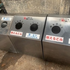 ゴミ箱､1個値段です