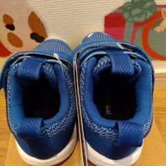 新品　未着用　アディダス　adidas　16センチの画像