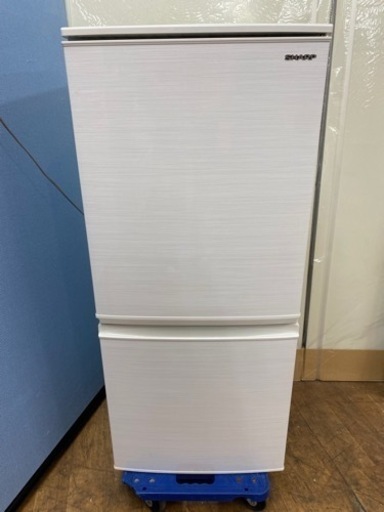 I537 ? 美品♪ SHARP 冷蔵庫 (137L) 2020年製 ⭐ 動作確認済 ⭐ クリーニング済