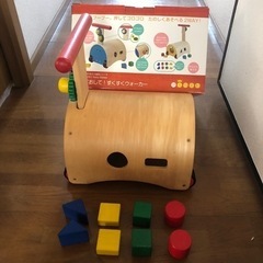 乗り物、積み木、手押し車　遊び要素満載！の画像