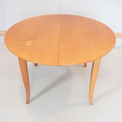 Cassina ixc.(カッシーナ イクスシー)で取り扱われていた優美な