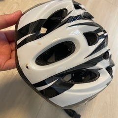 自転車ヘルメット 差し上げます！の画像