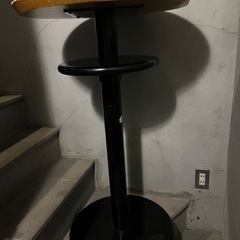 ハイテーブルの画像
