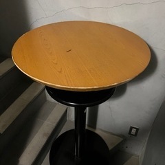 ハイテーブルの画像