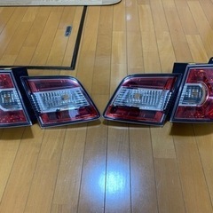 マツダMPV テールランプ 商談中