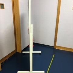 大型鏡　左下にヒビ有りの画像