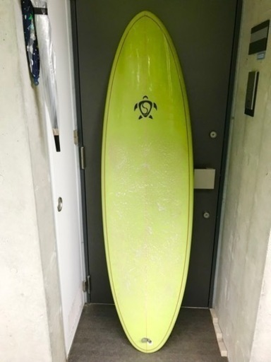 サーフボード6’2”