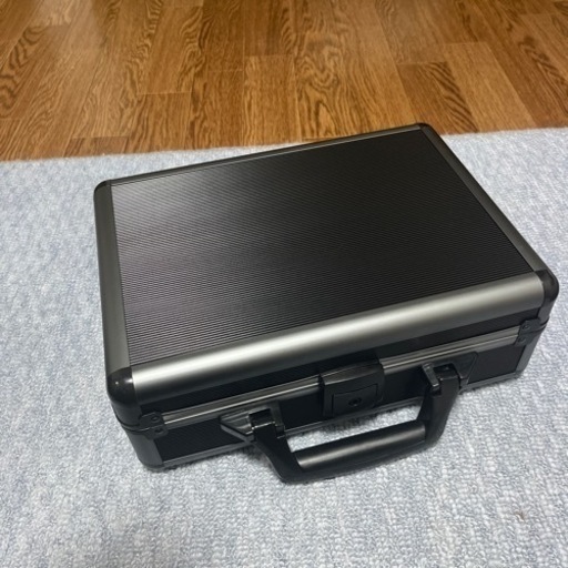 アタッシュケース　ミニです。