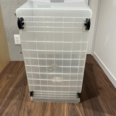 透明収納ケース2個の画像