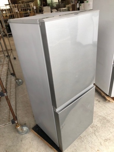 福岡市内配送設置無料　AQUA アクア AQR-13H(S) [冷蔵庫(126L・右開き）ブラッシュシルバー]