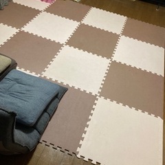 ジョイントマットさしあげます。の画像