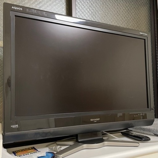 シャープ　32型テレビ