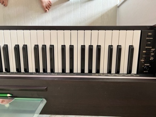 電子ピアノ