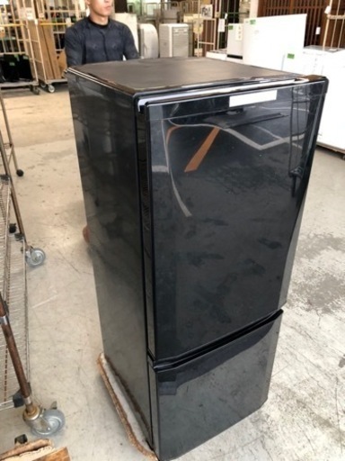 福岡市内配送無料！　三菱電機 MITSUBISHI ELECTRIC MR-P15Y-B [冷蔵庫 Pシリーズ （146L・右開き） サファイアブラック]