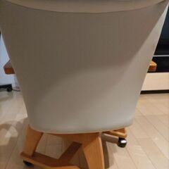新品　３６０度回転　ダイニングチェア　書斎にもの画像