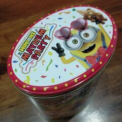 ミニオン缶 チョコクランチ usjの画像