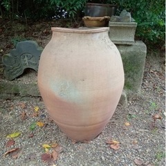 大きめの壺