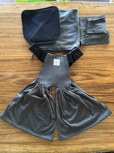 スモルビ　抱っこ紐　ヘッドサポート付き