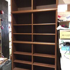 ■9379■本棚 木製 高さ約225cm 横幅約120cm 棚板8枚 書斎 家具 書庫 書類入れ リビング 収納 キャビネット 棚