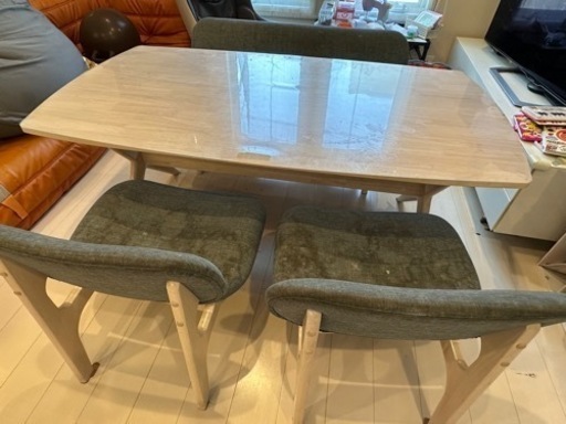 ニトリ　ダイニングテーブルセット 14,400円