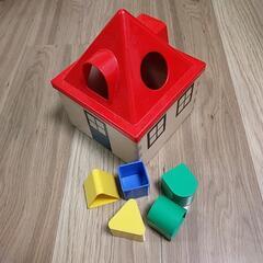 【無料】IKEA・イケア おもちゃ MULA パズルボックス、型はめ