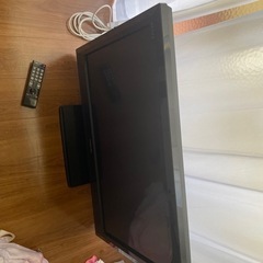 テレビ　ジャンク品32型