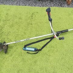 makita マキタ 充電式草刈機 ① 刈払機 MUR190UD 18V 現状品 取説付き　/DJ-1153 1Fの画像