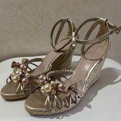 Bridget Birkin ビジュー付きウェッジソールサンダルの画像
