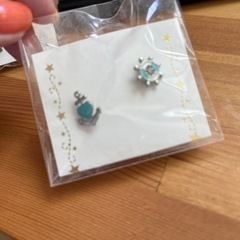 ピアス3つセットの画像